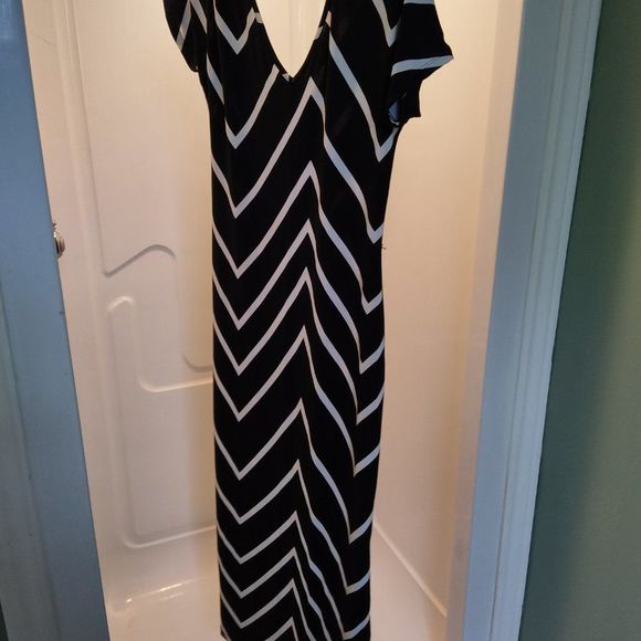 Jules and Leopold dress - small / petite - black and white striping - Picture 2 of 4